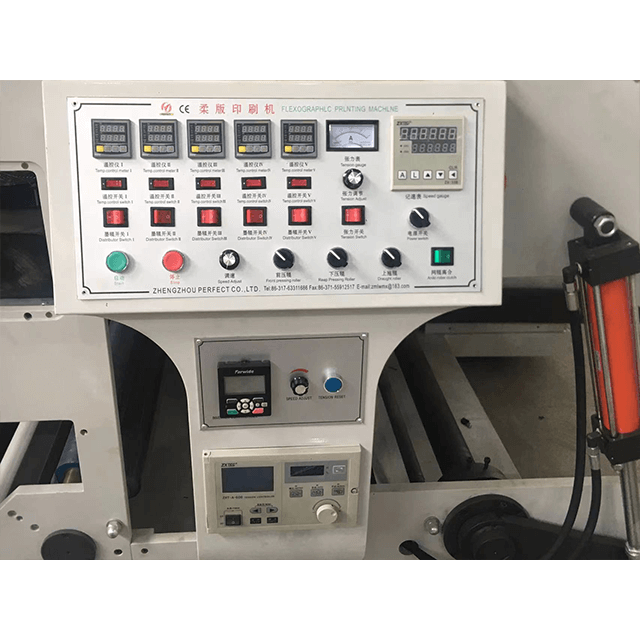 آلة طباعة الملصقات فليكسو RY-320 مع التحكم PLC